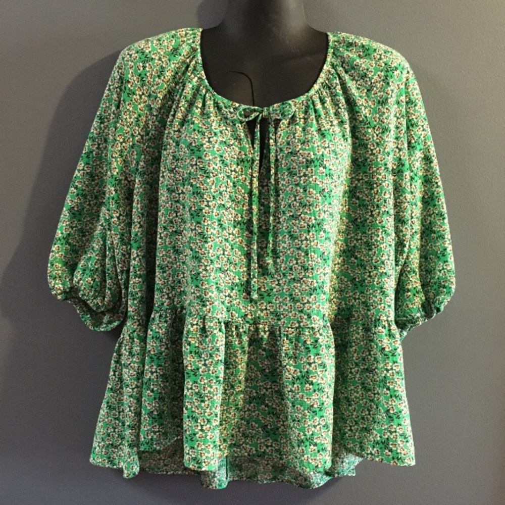 Green floral blouse size XL